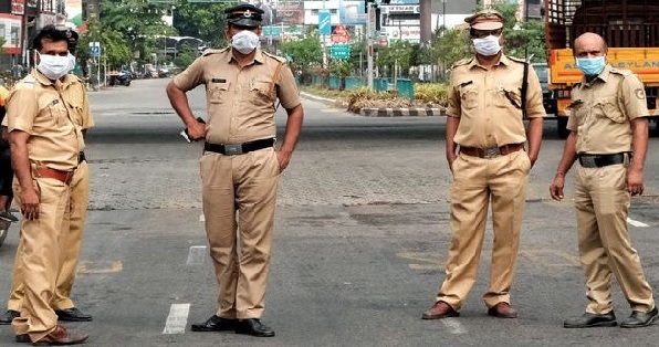 noida police