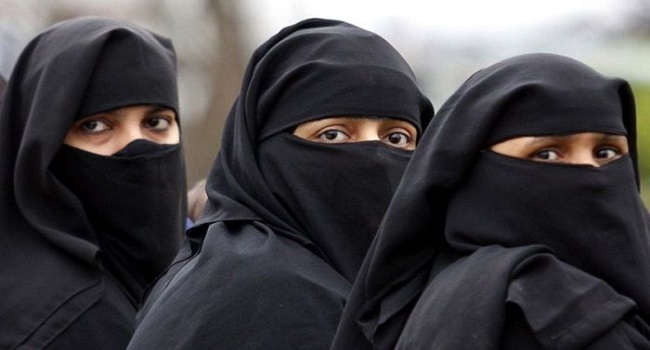 burka women.jpg1